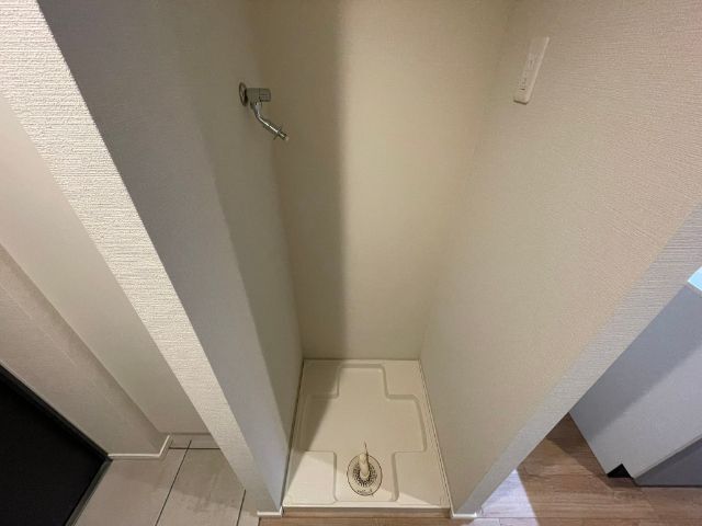 ����11