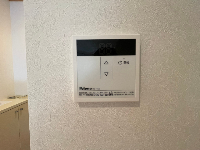 ����8