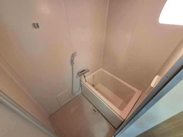 ����6