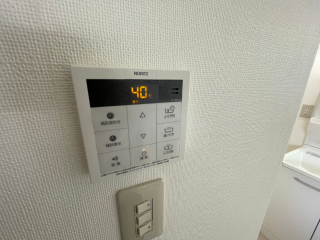 ����27
