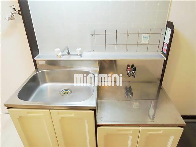 ����3