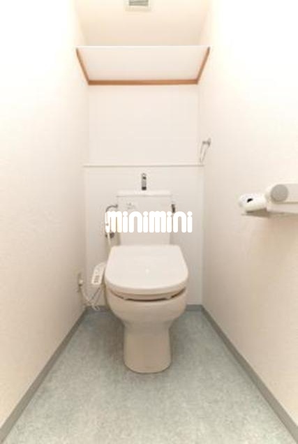 ����4