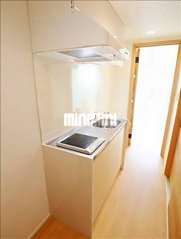 ����16