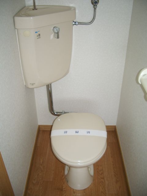 ����8