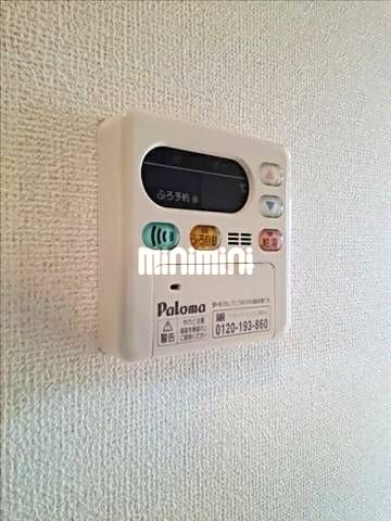 ����14