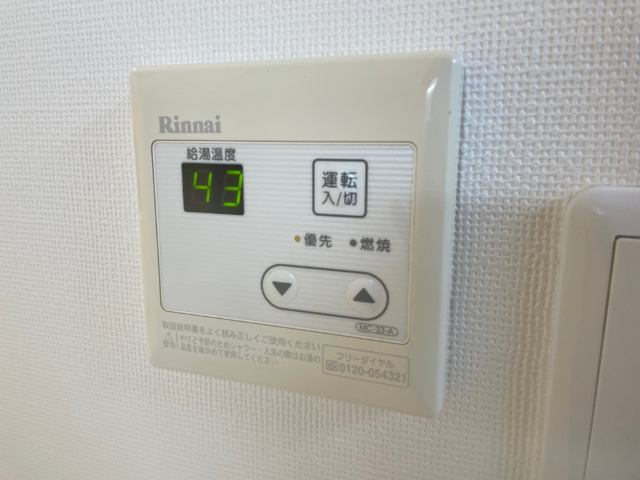 ����13