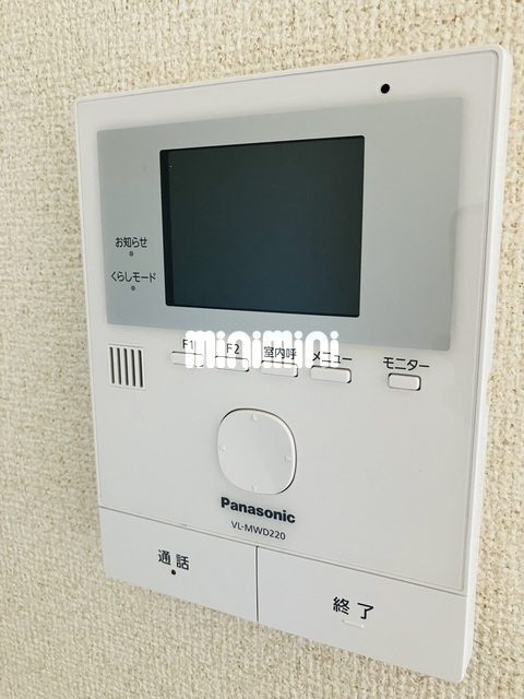 ����10