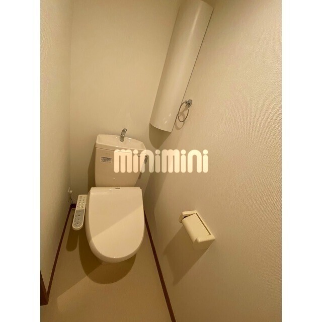 ����5