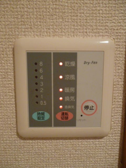 ����11