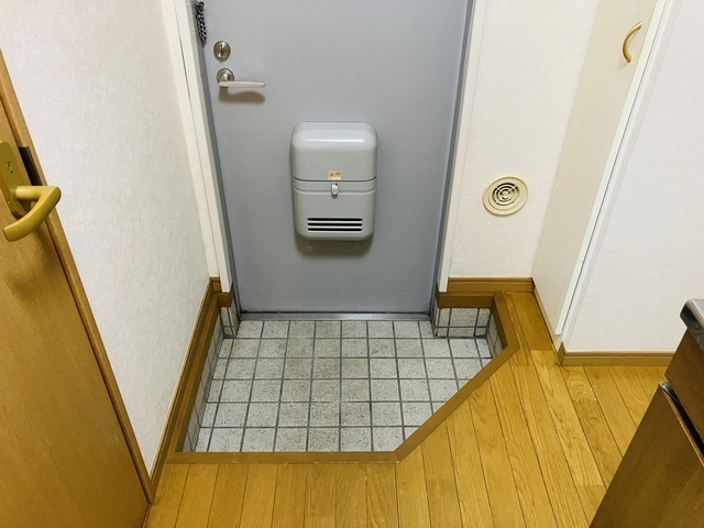����7