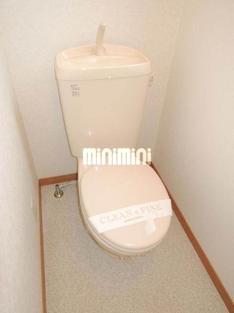 ����5