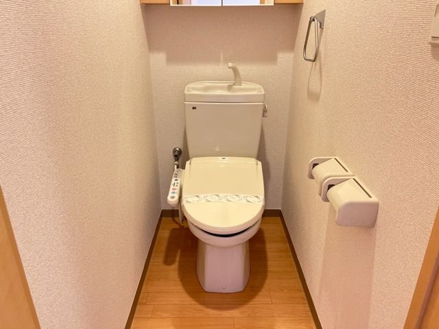 ����5
