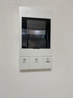 ����11