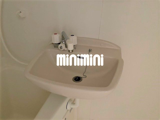 ����5