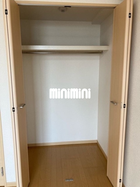 ����6