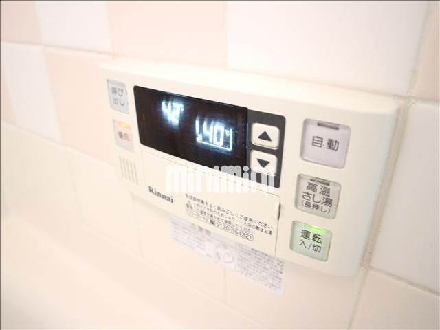 ����20