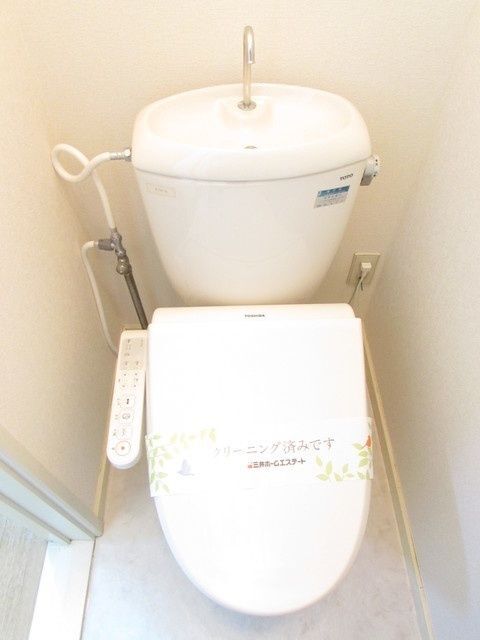 ����4