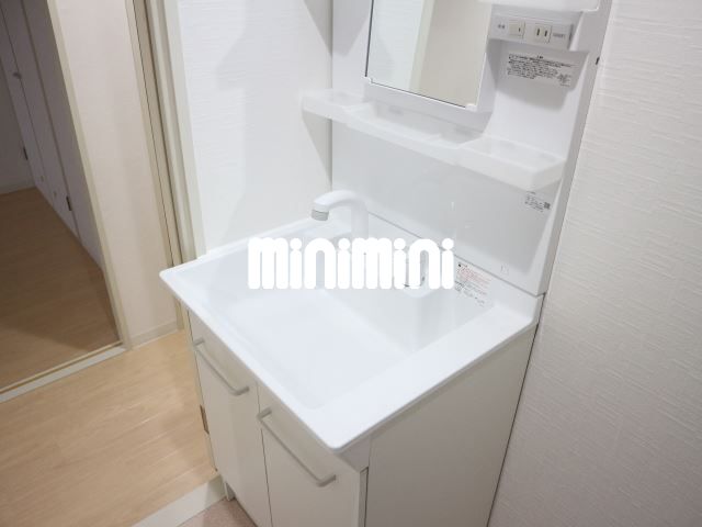 ����6