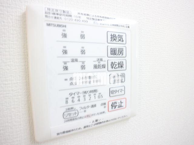 ����5