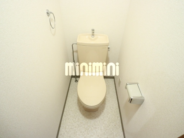 ����8