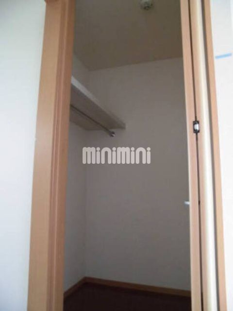 ����6