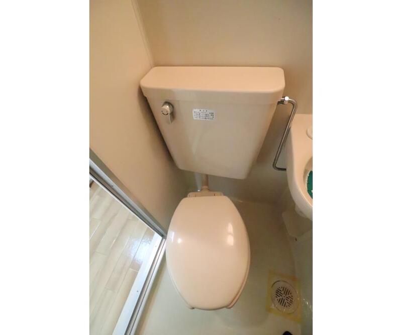 ����4