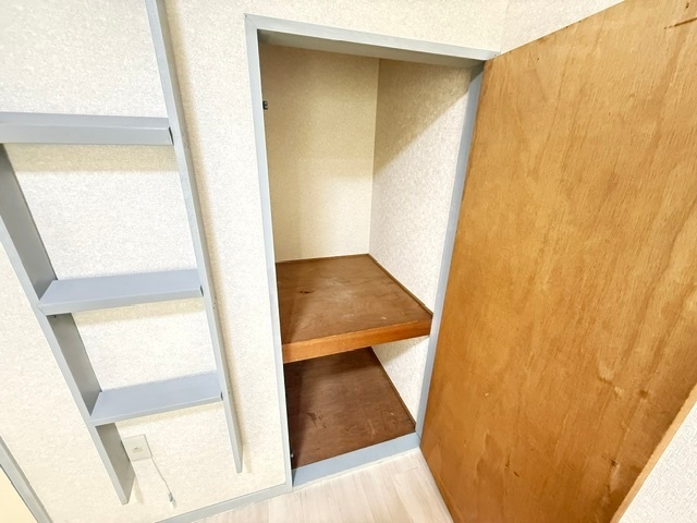 ����7