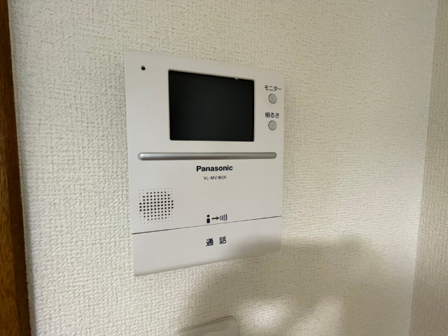 ����10