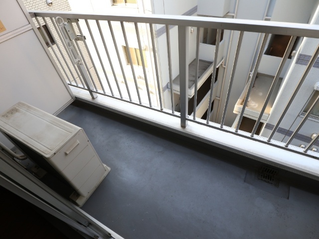 ����8