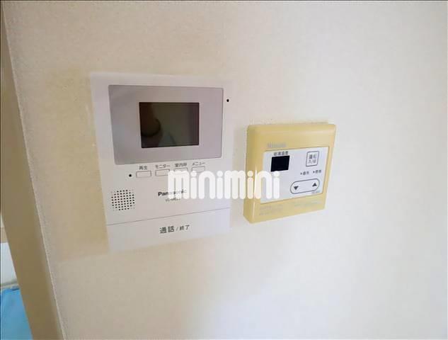 ����10