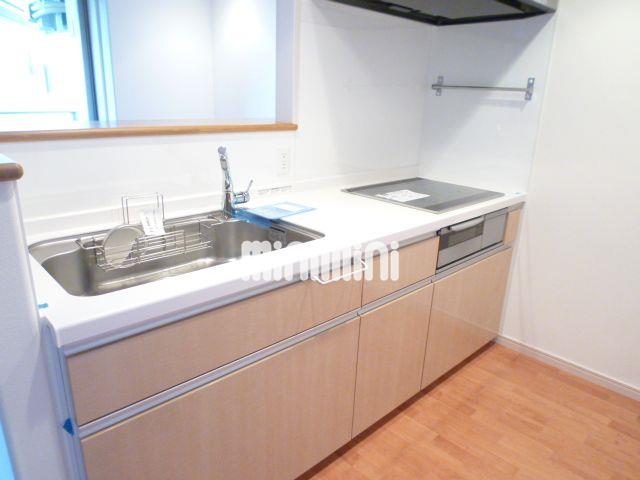 ����3