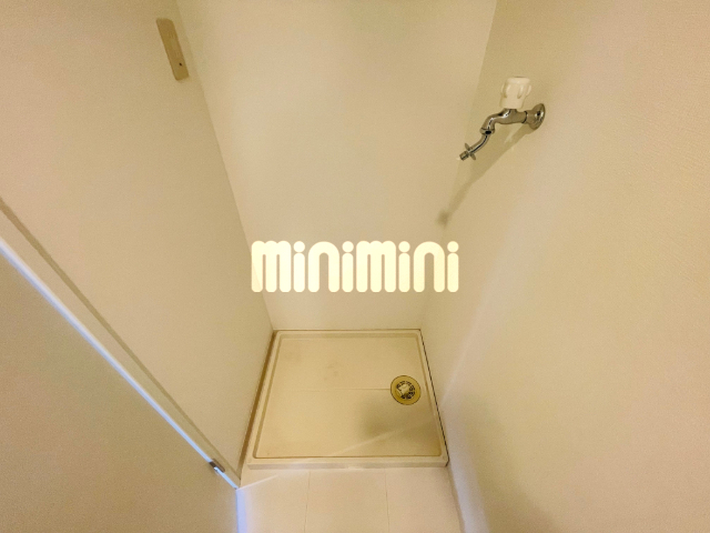 ����11