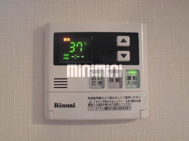 ����13