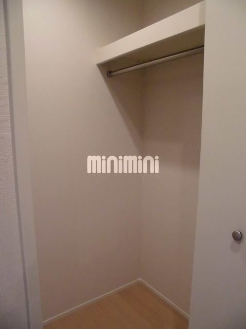����7
