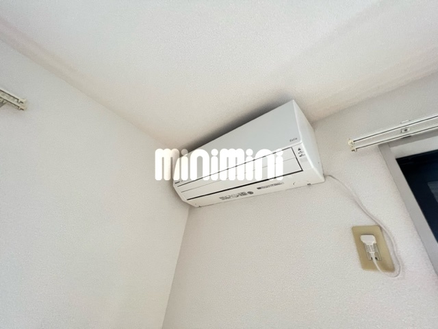 ����11