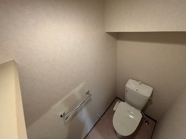 ����5