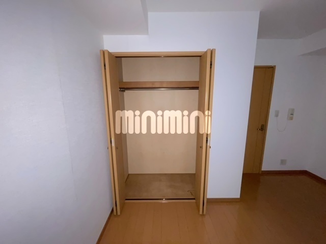 ����7