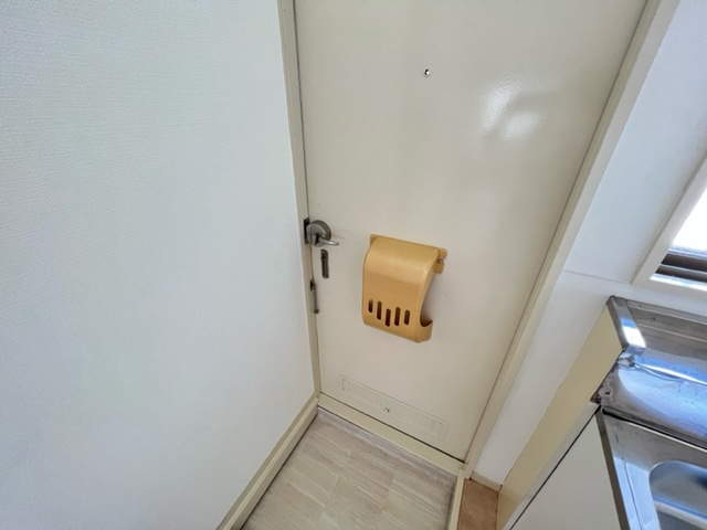 ����8
