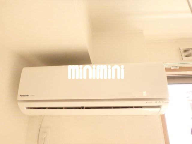 ����10