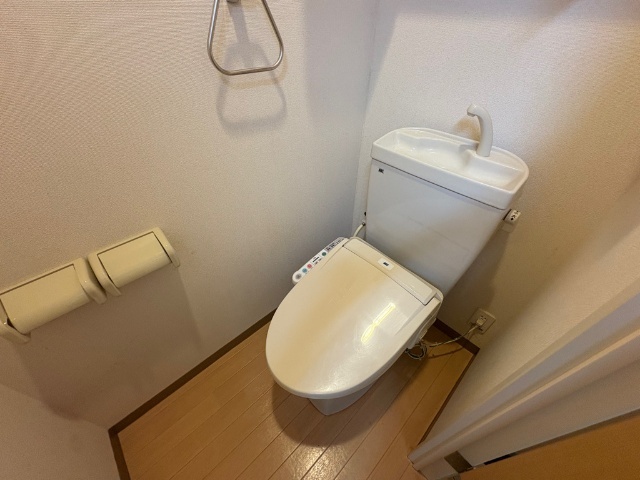 ����5