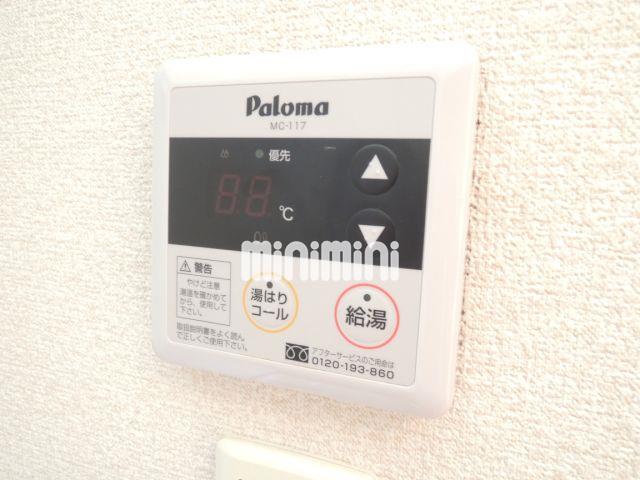 ����13