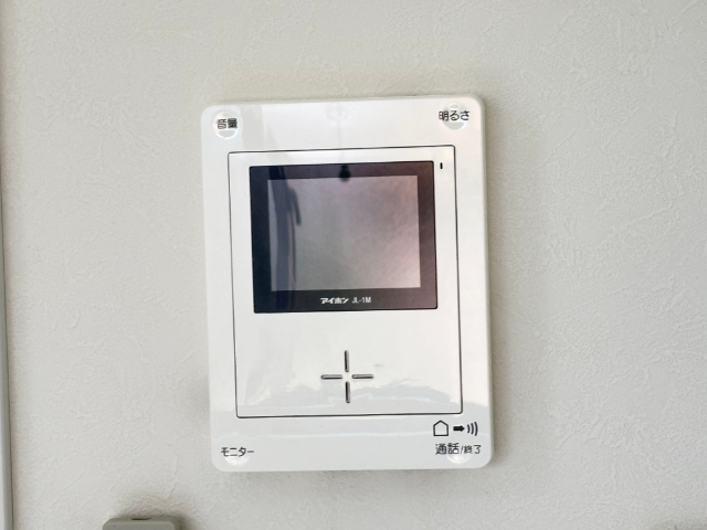����10
