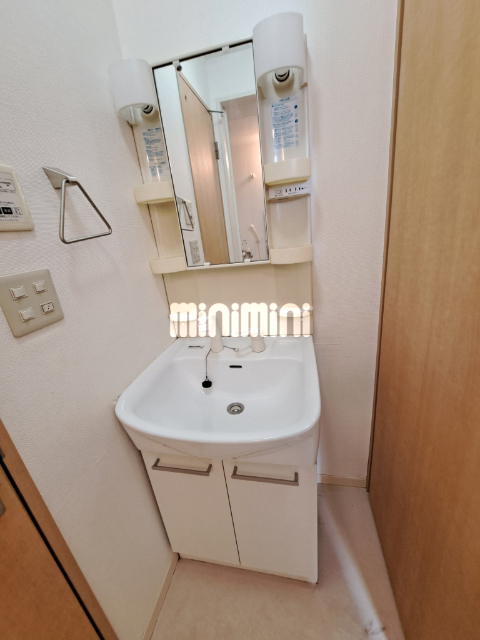 ����6