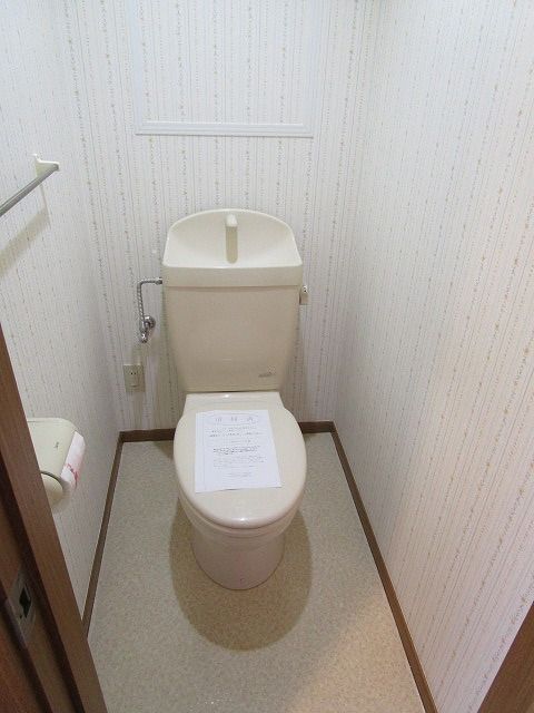 ����5