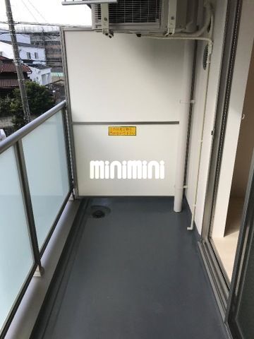 ����8