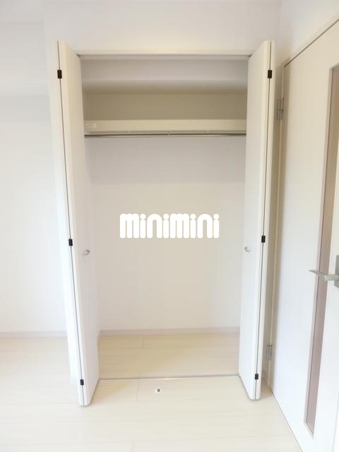 ����5