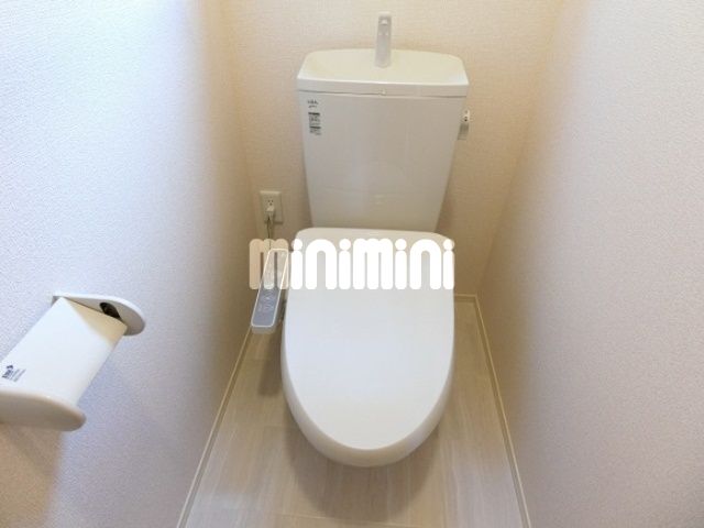 ����4