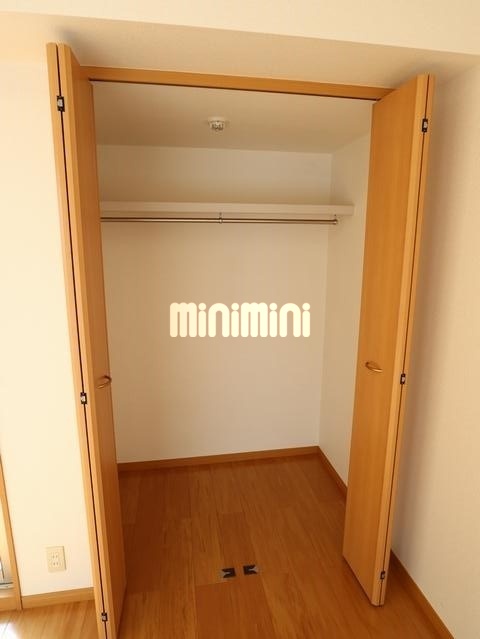 ����6