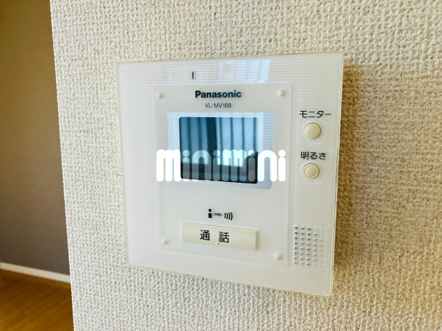 ����11