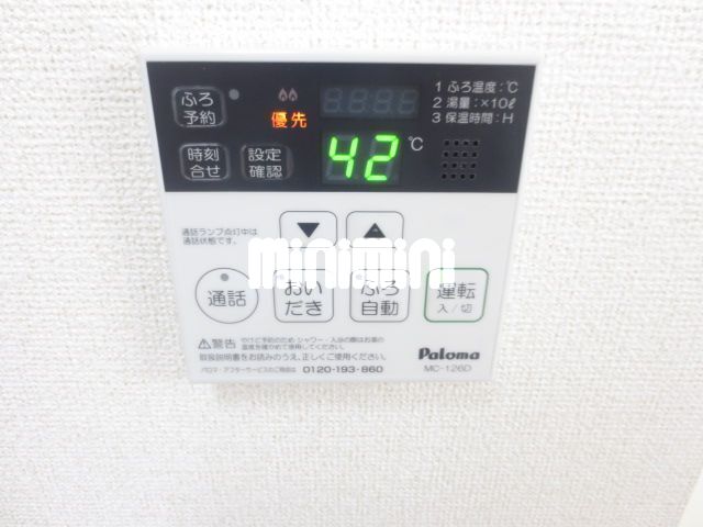 ����10